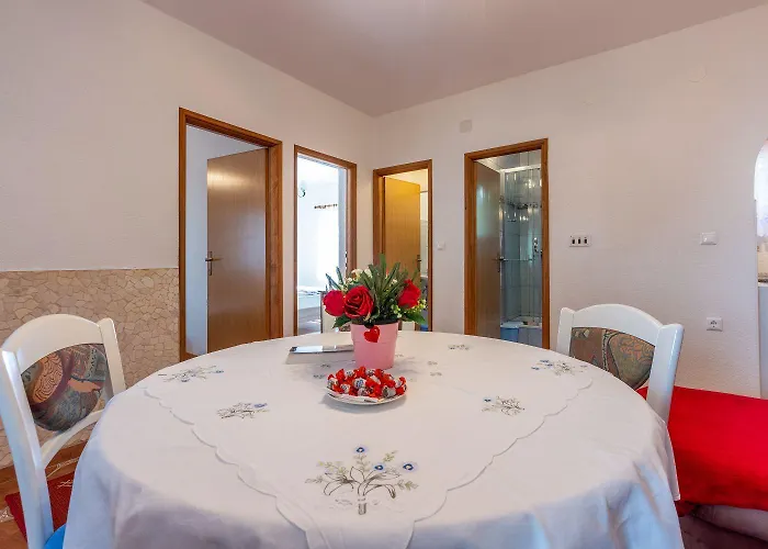 Mediterranes Nur 750 Meter Zum Mit Grill, Klima, Wifi Apartament *