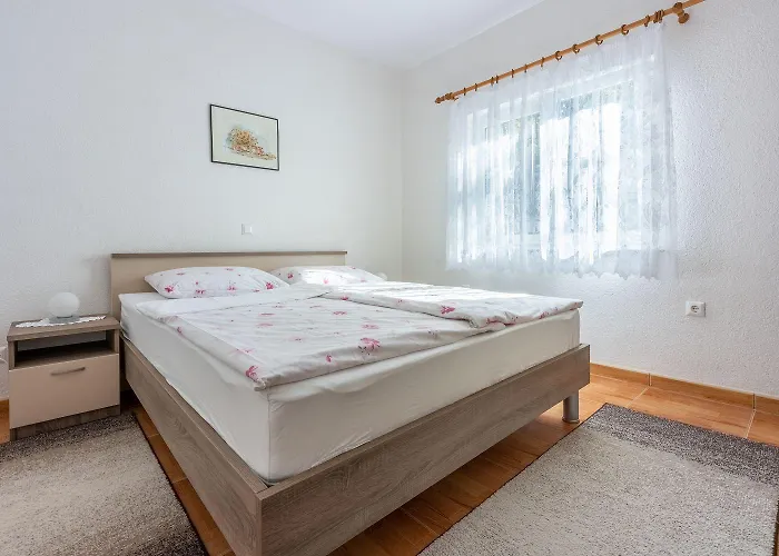Mediterranes Nur 750 Meter Zum Mit Grill, Klima, Wifi Apartament