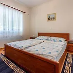 Mediterranes Nur 750 Meter Zum Mit Grill, Klima, Wifi Appartement