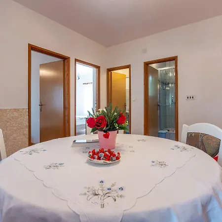 Mediterranes Nur 750 Meter Zum Mit Grill, Klima, Wifi Appartement *